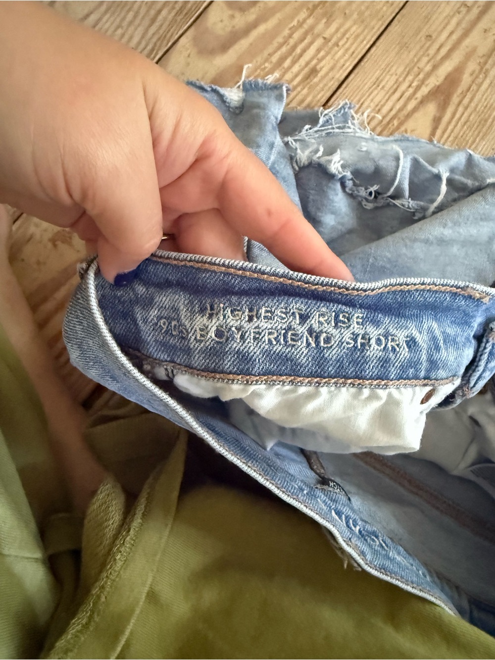 American Eagle Highest Rise 90s Boyfriend Short size 8 - Picture 3 of 5